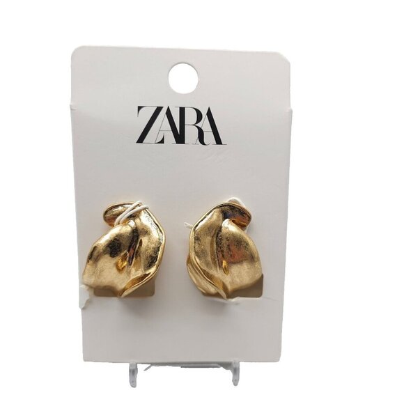 ZARA NEW WOMAN SS24 GOLDEN TWISTED EARRINGS REF:4548/005 - Picture 1 of 8